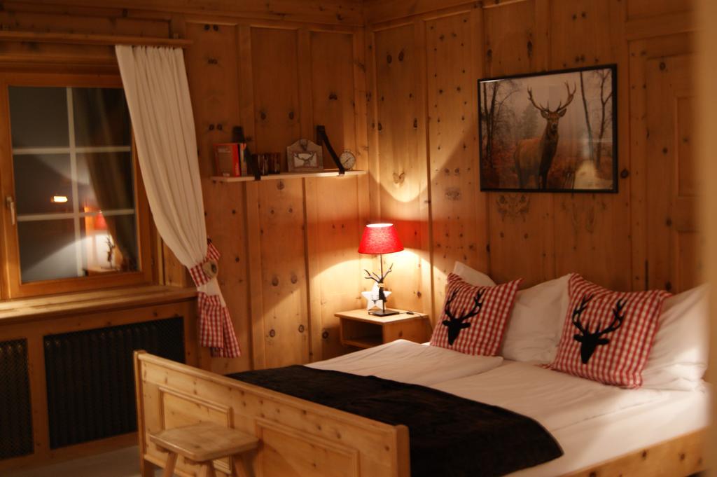Hotel Arturo Celerina/Schlarigna Exteriör bild